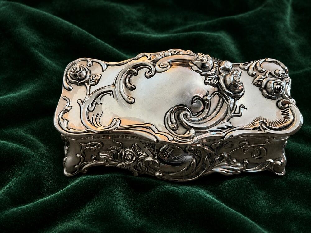 Vintage Wallace Silversmiths Musical Jewelry Box Repoussé Rose and Scroll Design